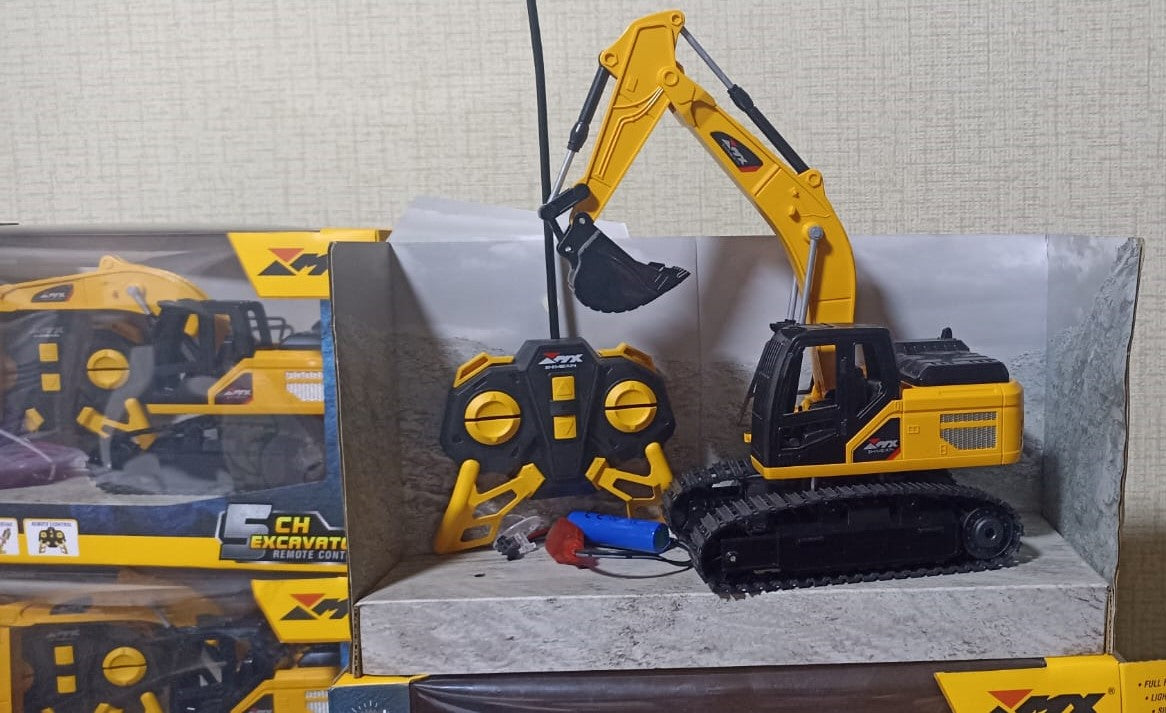 EXCAVADORA A CONTROL REMOTO