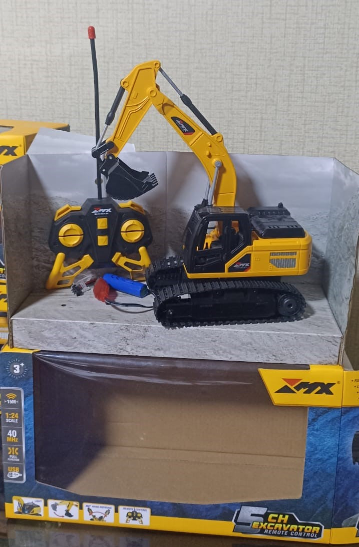 EXCAVADORA A CONTROL REMOTO